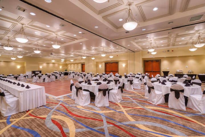 Ballroom/Hall 47 of 64