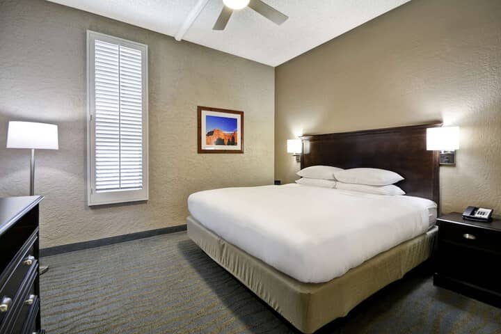 Room 13 of 64